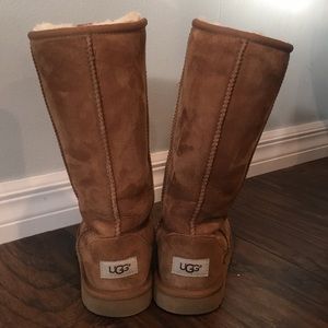Chestnut classic tall Ugg Boots size 4